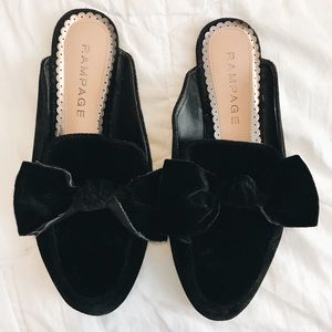 Rampage Black Bow Mules